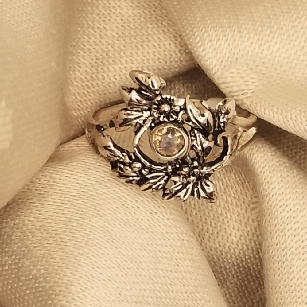 925 Sterling Silver  Ring with natural gemstones “artistic work”